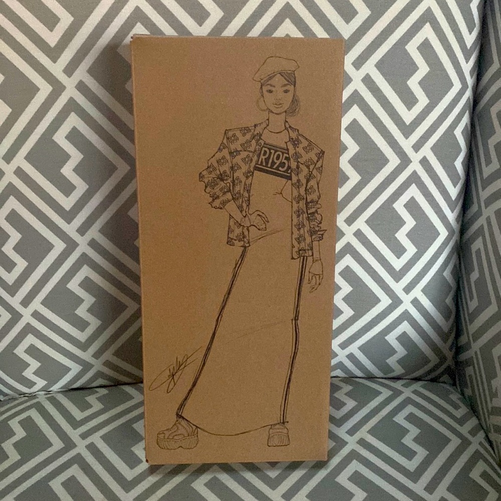 Barbie BMR1959 fully posable Doll  Barbie Signature Black Label